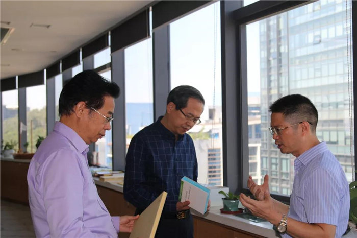 中共贛州市委常委、統(tǒng)戰(zhàn)部長彭業(yè)明等領(lǐng)導一行到訪廣東博皓考察指導-1