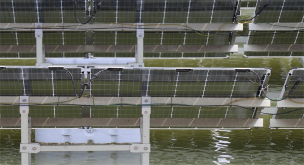 光伏用玻纖制品研發(fā)及推廣如火如荼,是機(jī)會還是陷阱? -2