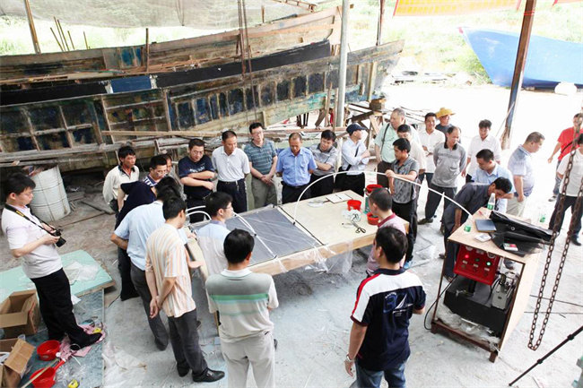 廣東博皓在廣東省陽江市東平鎮舉辦了玻璃鋼漁船圖紙審查及模板制作經驗交流會，并提供“真空導入”現場演示    -2